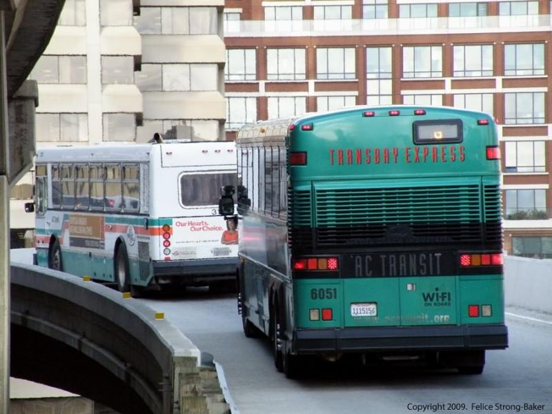 Attached Image: ACTransit_MCI_6051.jpg
